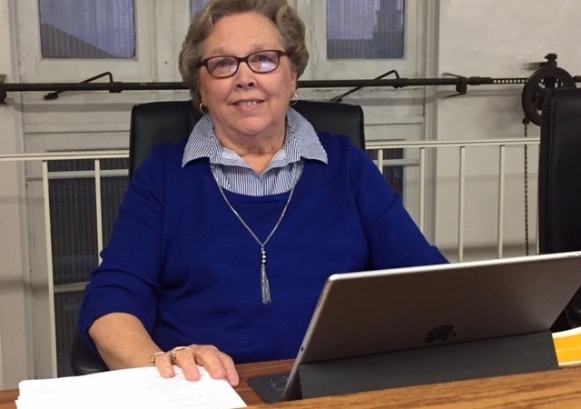 Board hears reports; seats Dickinson