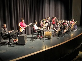 Growing bands program hits holiday notes