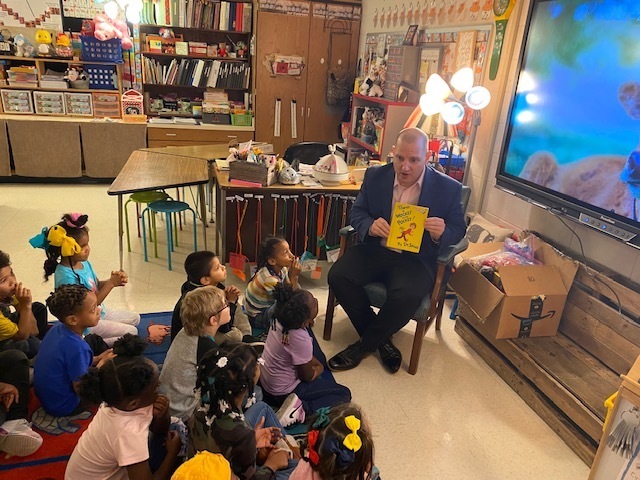 readers in ms irvins class