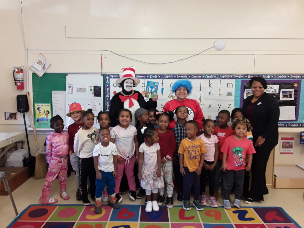 deanna gilbert reads to headstart